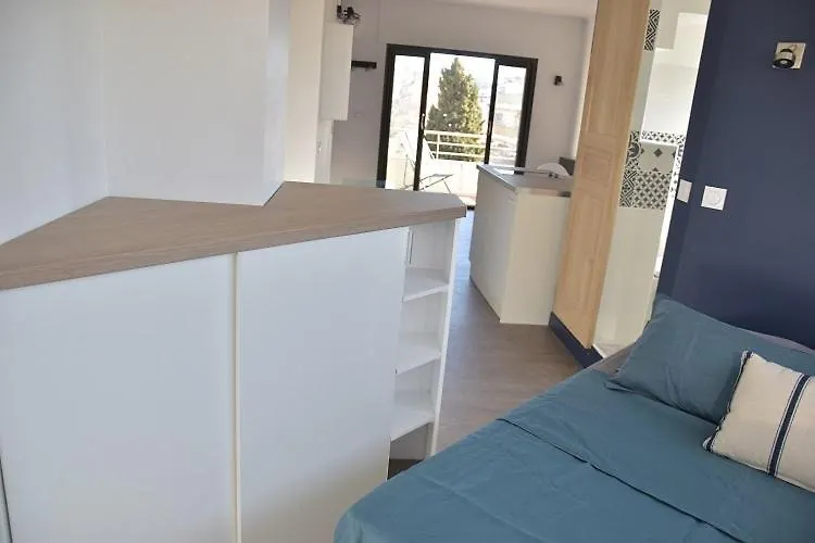 Petit Loft Antibes Apartment
