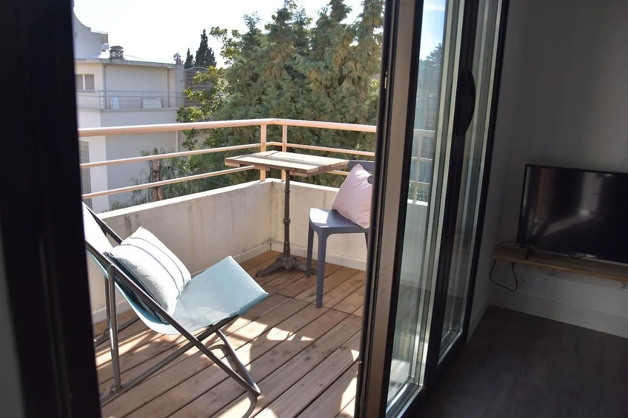 Petit Loft Antibes Apartment